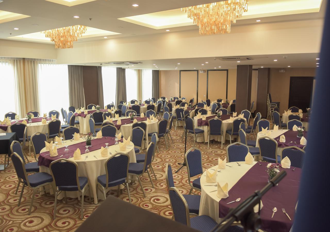 Goldberry Lite Hotel Iloilo Esterno foto