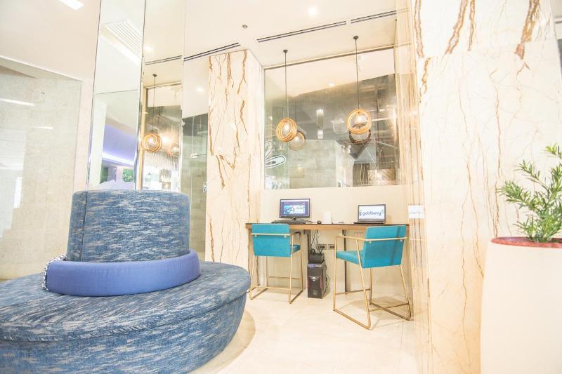 Goldberry Lite Hotel Iloilo Esterno foto