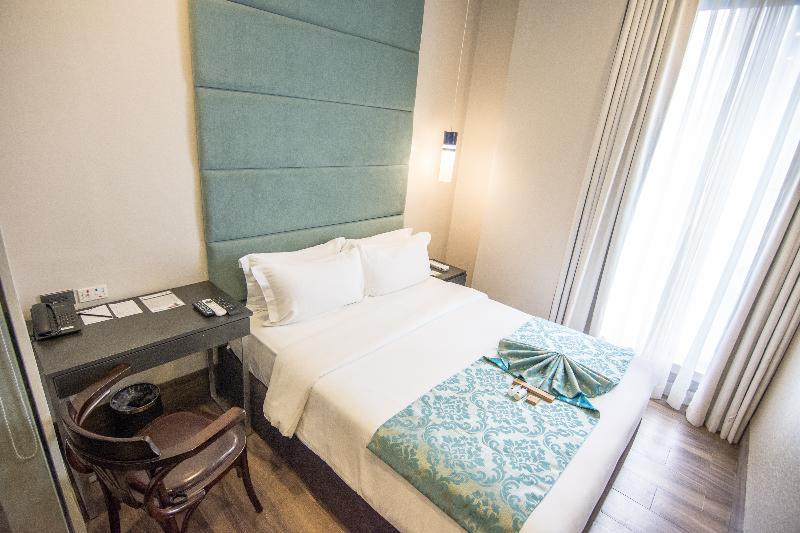 Goldberry Lite Hotel Iloilo Esterno foto