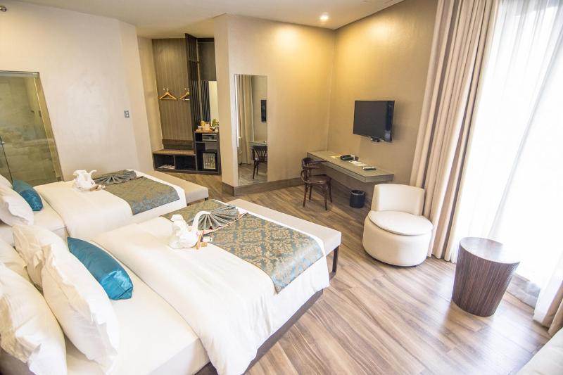 Goldberry Lite Hotel Iloilo Esterno foto