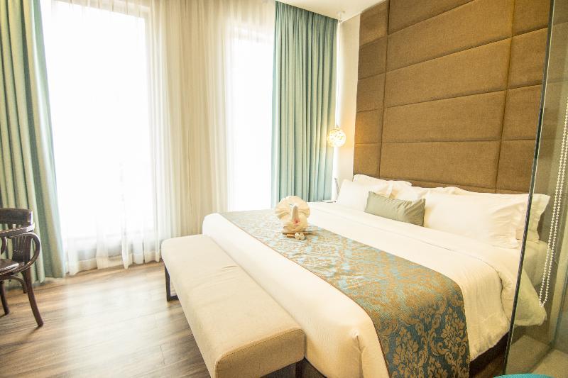 Goldberry Lite Hotel Iloilo Esterno foto