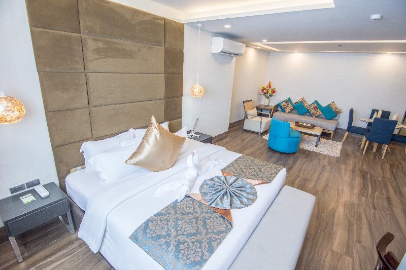 Goldberry Lite Hotel Iloilo Esterno foto